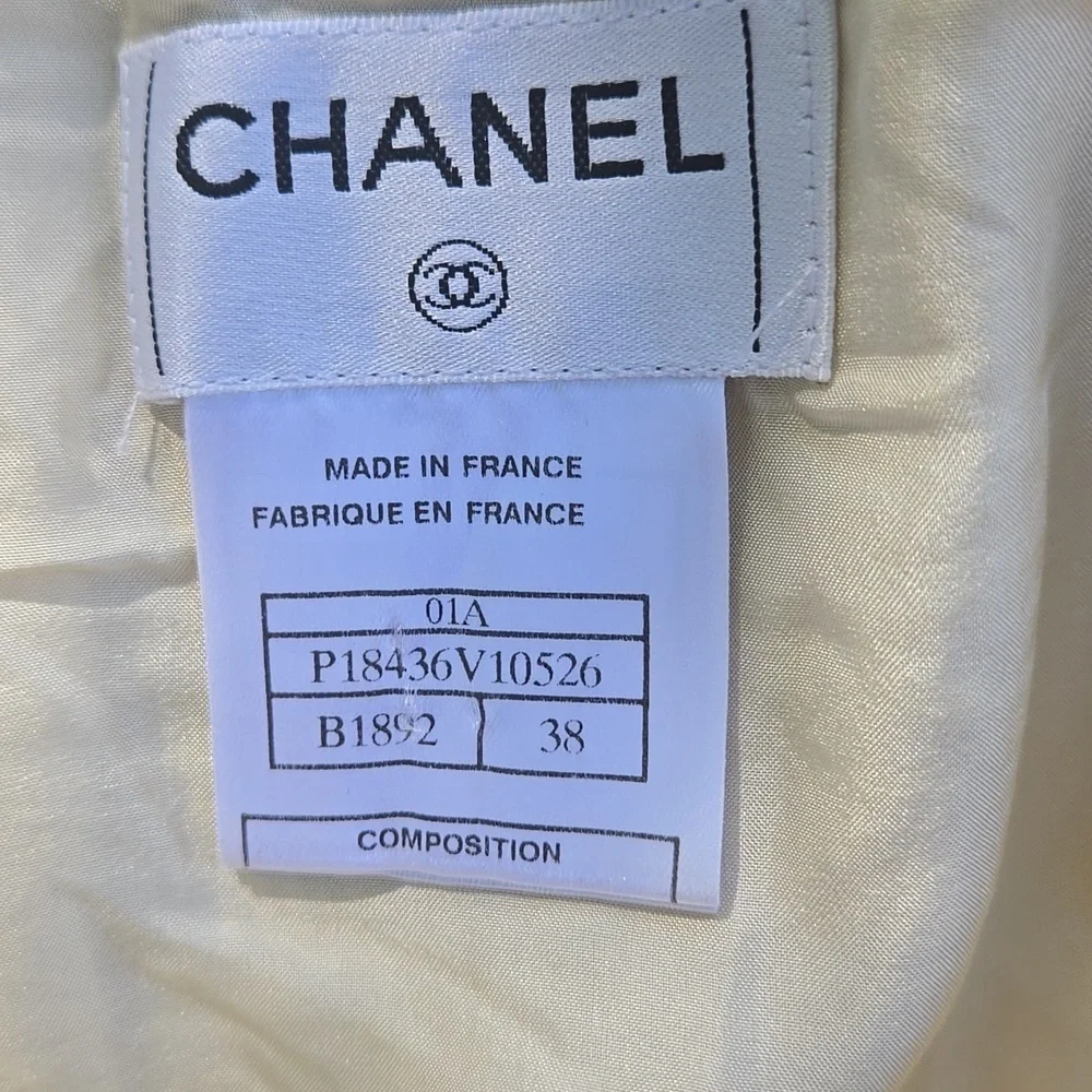 Authentic Runway CHANEL Ad Campaign Boucle Wool Tweed Suit Skirt Only Size 38